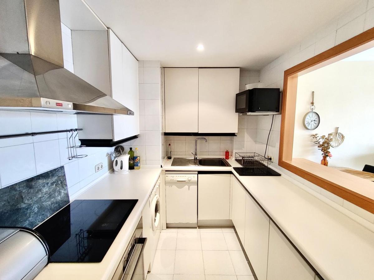 Exclusive Puerto Banus Beach Apartment Free Parking Wifi & Swimming Pool Marbella Exteriör bild
