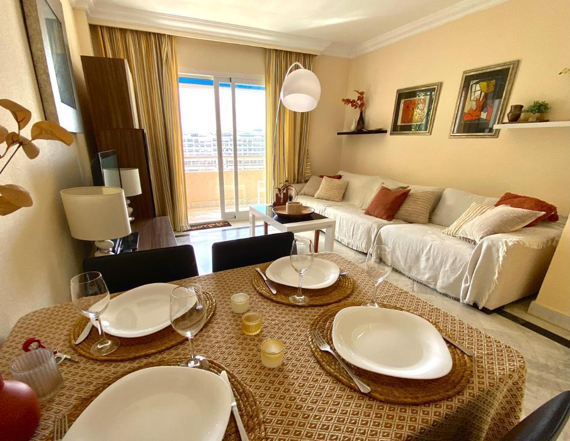 Exclusive Puerto Banus Beach Apartment Free Parking Wifi & Swimming Pool Marbella Exteriör bild