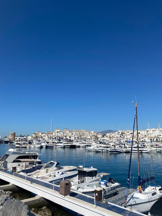 Exclusive Puerto Banus Beach Apartment Free Parking Wifi & Swimming Pool Marbella Exteriör bild